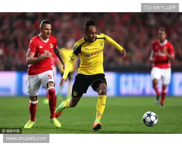 本菲卡不满判罚抗议漏判三点球 本菲卡不满判罚抗议漏判三点球