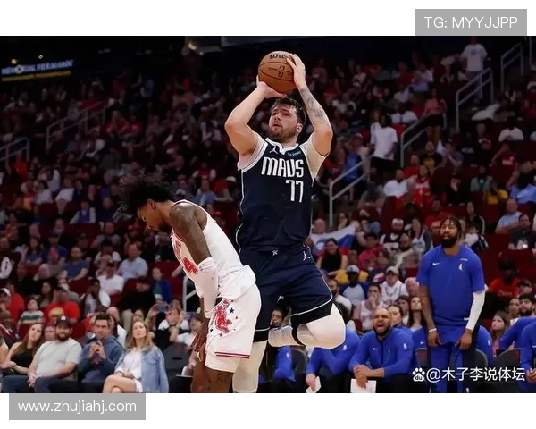 湖人险胜快船东契奇砍分再爆发